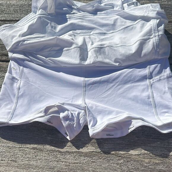 Lululemon Pace Rival Skirt Regular 4 way Stretch 13"
White size 12 NWT tennis 🎾 - Picture 9 of 10